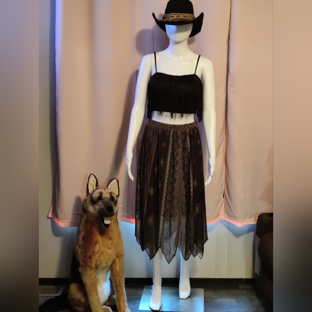 ### NWT-UPC ROMWE Asymmetrical Floral Skirt - Picture 1 of 5